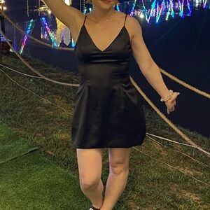 Black mini dress WITH POCKETS